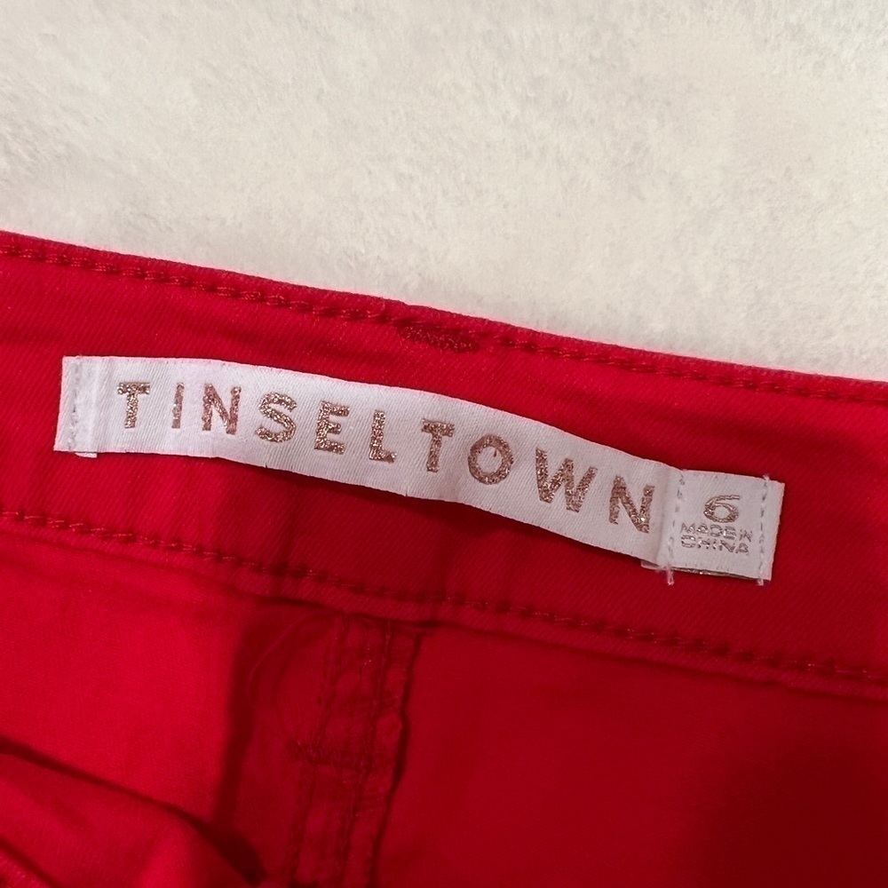 3/$25 Sale🎈Tinseltown red distressed denim shorts - Picture 6 of 6